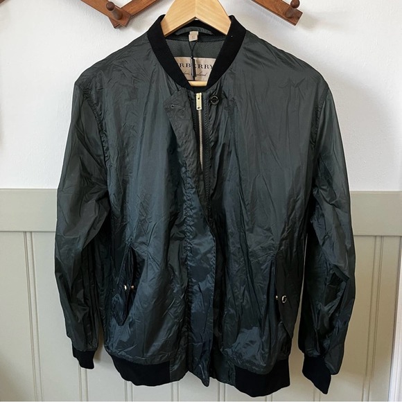 NWOT Burberry Green Mayther Technical Nylon Bomber Jacket Size 4 - Picture 5 of 13